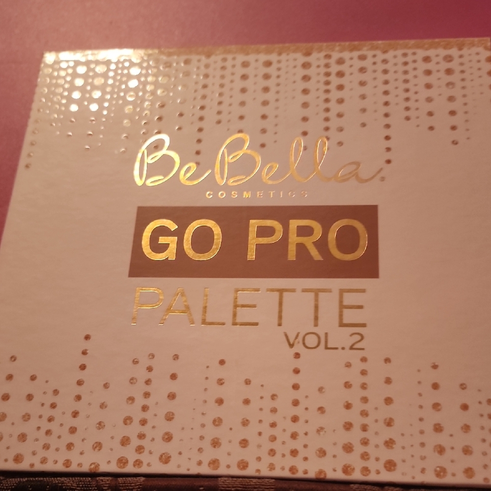 Go Pro Palette Vol. 2 - Gold and Brown Eyeshadow